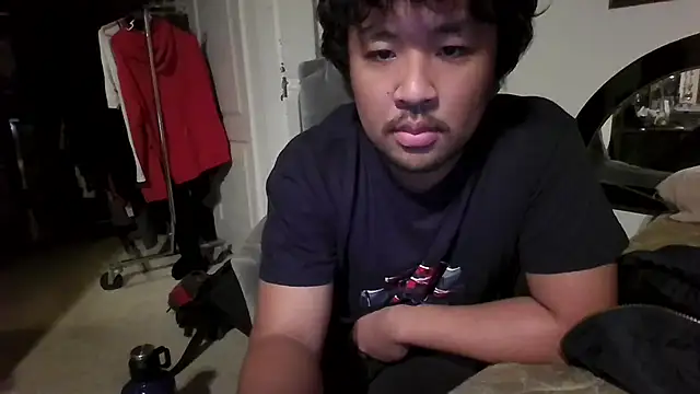 bigasianloads25 online show from November 27, 2025, 6:37 am