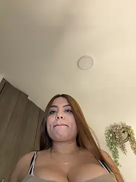 Snapshot of valeria2019hot chatting on November 21, 2025, 10:41 pm valeria2019hot online show from November 21, 2025, 10:41 pm