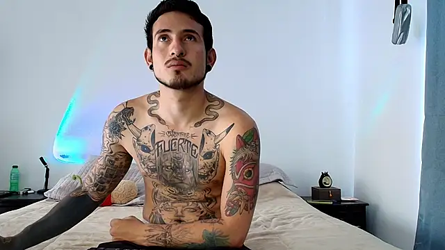 anika lowen02 online show from January 2, 2025, 5:07 pm