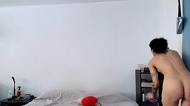 anika lowen02 online show from February 17, 2025, 2:59 pm