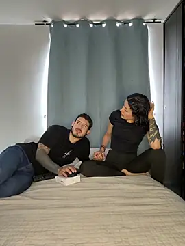 anika lowen02 online show from September 10, 2025, 3:01 pm