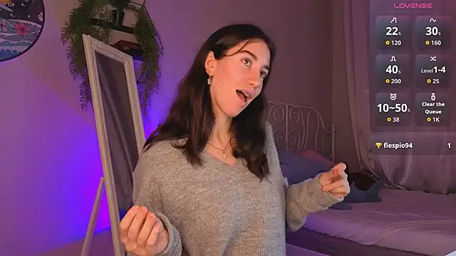 Belle Via online show from September 20, 2025, 3:57 pm