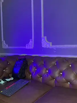 Snapshot of AaronCruz_ chatting on March 7, 2025, 7:16 pm AaronCruz online show from March 7, 2025, 7:16 pm