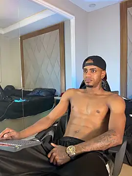 AaronCruz  online show from March 21, 2026, 10:09 am