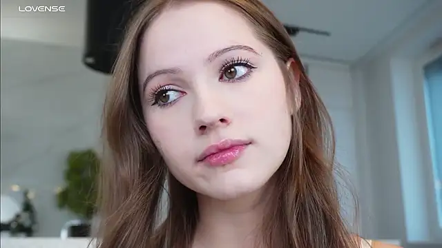 hecola online show from November 30, 2025, 9:24 am