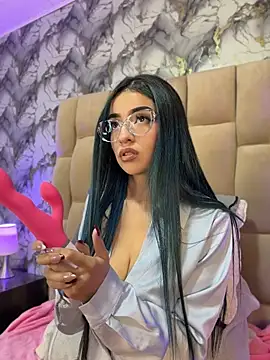 Snapshot of Kristin_Ramirez chatting on June 10, 2026, 1:17 am Kristin Ramirez online show from June 10, 2026, 1:17 am