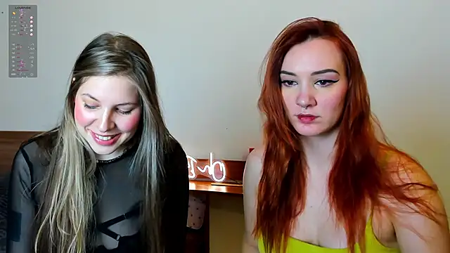 Snapshot of Annie_aww chatting on January 21, 2025, 9:46 pm Annie aww online show from January 21, 2025, 9:46 pm