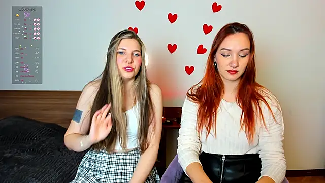 Snapshot of Annie_aww chatting on February 11, 2025, 12:06 am Annie aww online show from February 11, 2025, 12:06 am