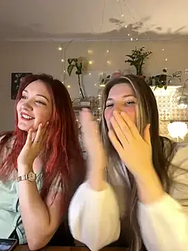 Snapshot of Annie_aww chatting on March 8, 2025, 8:14 pm Annie aww online show from March 8, 2025, 8:14 pm