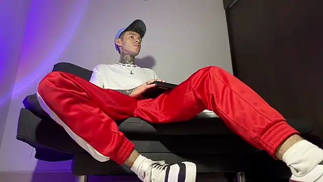 Saturno v online show from March 12, 2025, 10:16 am