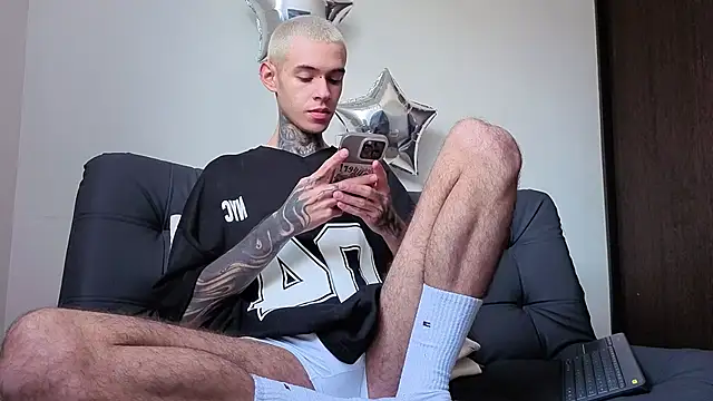 Saturno v online show from September 27, 2025, 3:39 pm