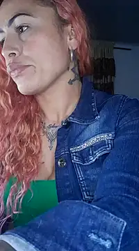 Snapshot of Sexy-Favgirl chatting on December 18, 2024, 1:15 am Sexy-Favgirl online show from December 18, 2024, 1:15 am