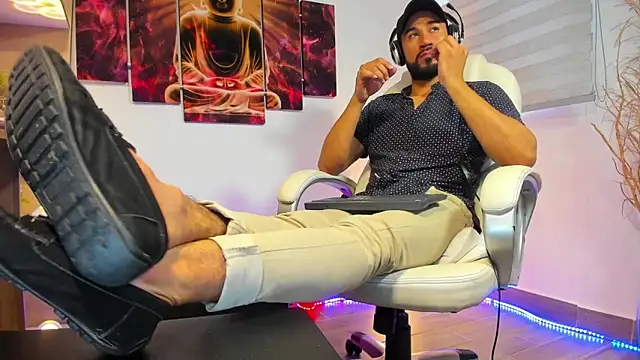 alessandro wye online show from February 28, 2025, 11:47 am