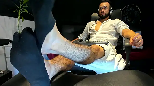 alessandro wye online show from October 26, 2025, 4:51 am