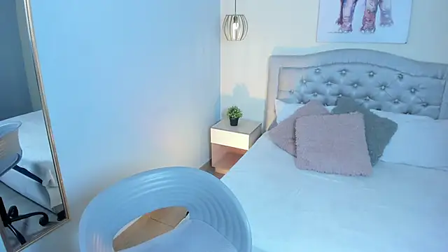 Snapshot of escarleth__ chatting on November 26, 2025, 1:01 pm escarleth online show from November 26, 2025, 1:01 pm