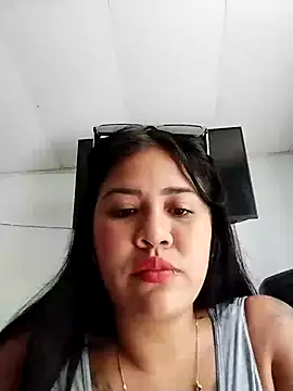 Snapshot of Miia_grand chatting on December 23, 2024, 3:12 pm Miia grand online show from December 23, 2024, 3:12 pm