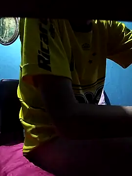 Snapshot of hugosafado333 chatting on September 16, 2025, 3:18 am hugosafado333 online show from September 16, 2025, 3:18 am