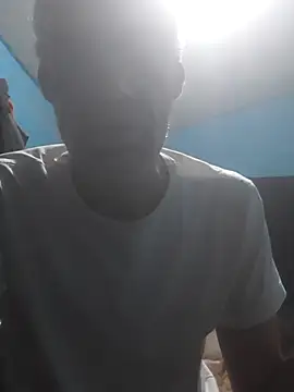 Snapshot of hugosafado333 chatting on September 22, 2025, 12:12 am hugosafado333 online show from September 22, 2025, 12:12 am