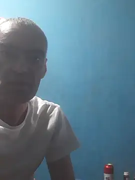 Snapshot of hugosafado333 chatting on October 23, 2025, 4:45 am hugosafado333 online show from October 23, 2025, 4:45 am