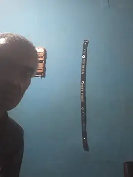 Snapshot of hugosafado333 chatting on December 14, 2025, 5:46 am hugosafado333 online show from December 14, 2025, 5:46 am