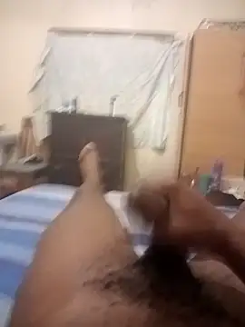 Snapshot of izinjamfee2 chatting on November 28, 2025, 11:51 pm izinjamfee2 online show from November 28, 2025, 11:51 pm