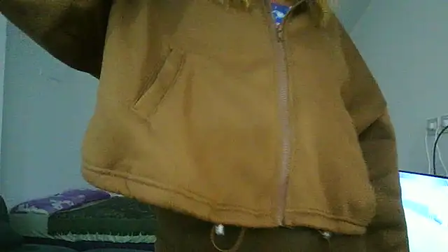 Snapshot of Yerucita chatting on July 8, 2026, 1:32 am Yerucita online show from July 8, 2026, 1:32 am
