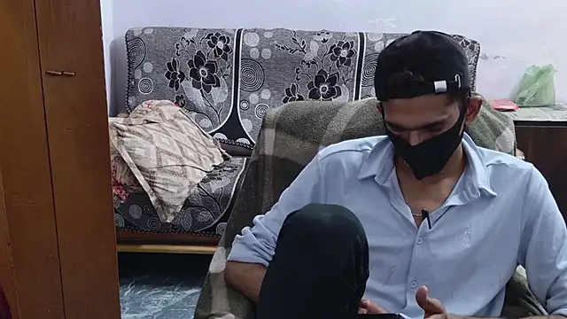 Snapshot of Habibi_big_b chatting on May 7, 2026, 8:31 am Habibi big b online show from May 7, 2026, 8:31 am
