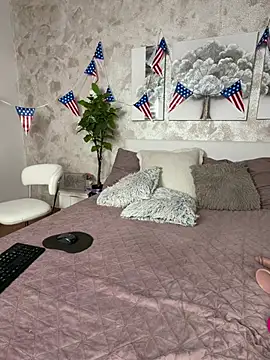 MilaTeenX online show from July 25, 2026, 6:11 am