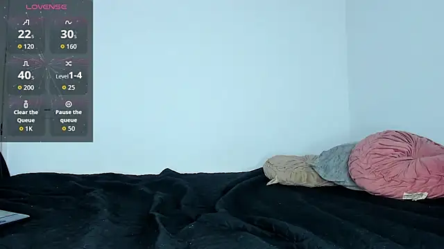 edwin mosquera1 online show from December 22, 2025, 5:15 am