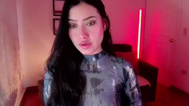 Emilyswan04 online show from February 27, 2025, 3:59 pm