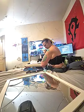 Snapshot of lit702 chatting on February 3, 2026, 12:10 pm lit702 online show from February 3, 2026, 12:10 pm