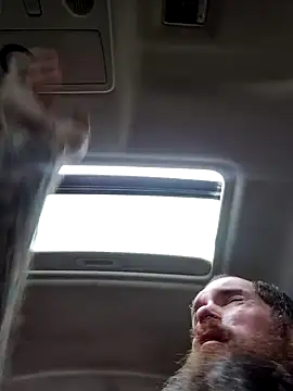 Snapshot of lit702 chatting on February 15, 2026, 9:44 pm lit702 online show from February 15, 2026, 9:44 pm