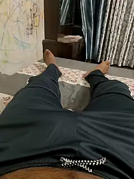 Gururonny07 online show from December 6, 2024, 7:45 pm