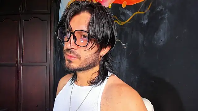 Snapshot of Ackerman_Eren_ chatting on November 1, 2025, 3:14 pm Ackerman Eren online show from November 1, 2025, 3:14 pm