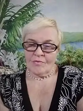 VioletSweet566 online show from December 10, 2024, 5:00 pm