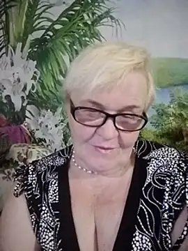 VioletSweet566 online show from December 10, 2024, 11:19 pm