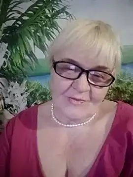 VioletSweet566 online show from February 26, 2025, 9:37 pm