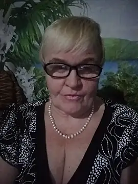 VioletSweet566 online show from March 7, 2025, 10:43 pm