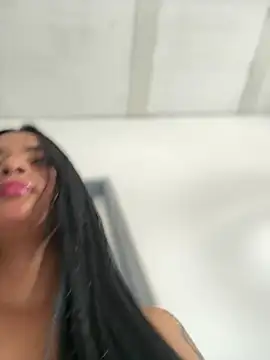 Laura fernandezII online show from March 21, 2025, 7:13 pm