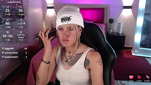 Snapshot of _sharlotte777 chatting on March 11, 2025, 3:56 pm sharlotte777 online show from March 11, 2025, 3:56 pm