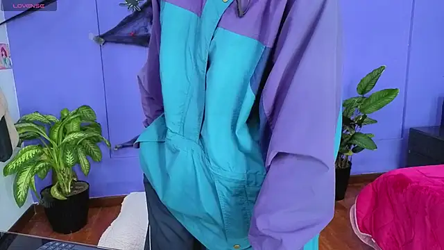 Snapshot of _sharlotte777 chatting on November 4, 2025, 1:54 pm sharlotte777 online show from November 4, 2025, 1:54 pm