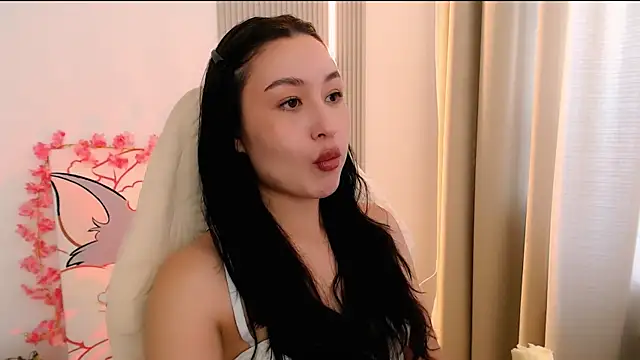 Ann  Cute online show from April 11, 2026, 7:35 am