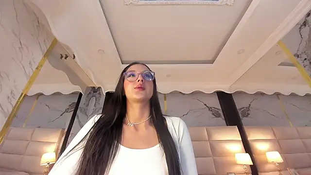 Princess Violett online show from October 30, 2025, 2:40 pm