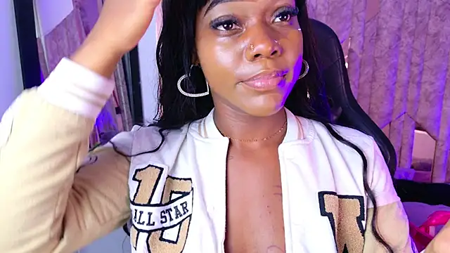 SarahBrunet online show from March 27, 2026, 2:39 pm