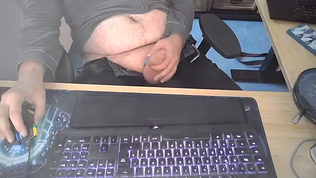 Currycake online show from November 17, 2025, 2:45 pm