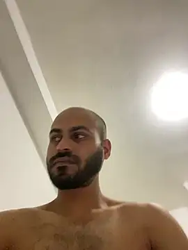 Snapshot of islandvybee55 chatting on December 19, 2024, 9:40 am islandvybee55 online show from December 19, 2024, 9:40 am