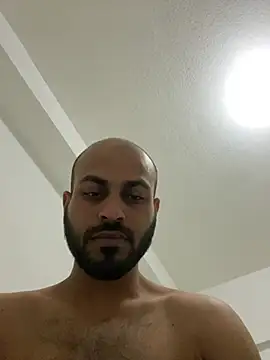 Snapshot of islandvybee55 chatting on December 30, 2024, 1:37 am islandvybee55 online show from December 30, 2024, 1:37 am