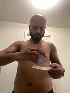 islandvybee55 online show from March 13, 2026, 8:54 am