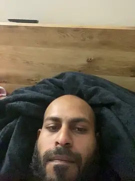 islandvybee55 online show from March 23, 2026, 10:30 am