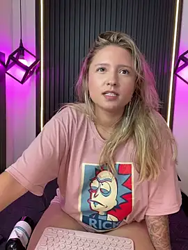 MiaPetit  online show from January 12, 2025, 11:04 pm